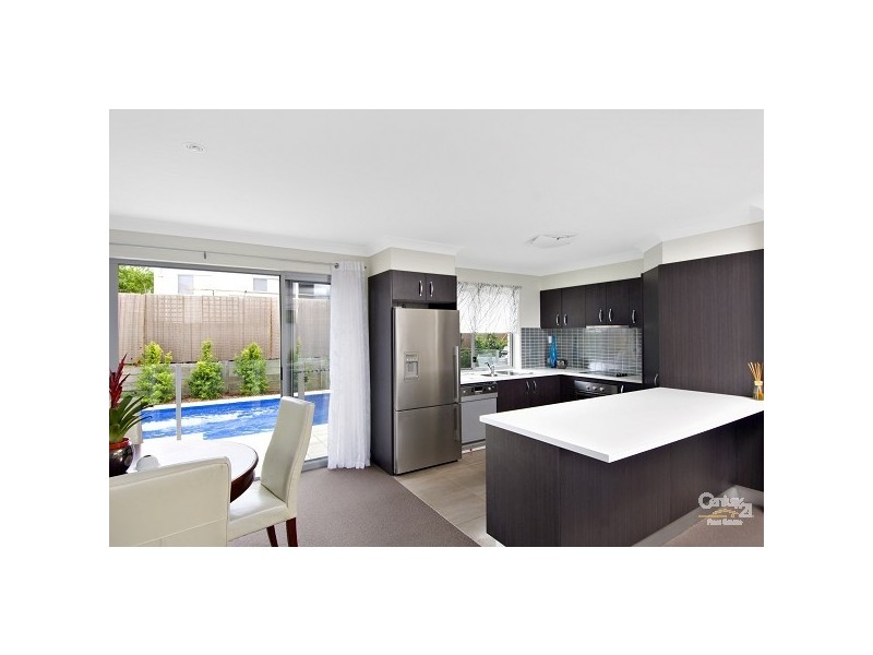 2/16 Bright Court, Nambour QLD 4560