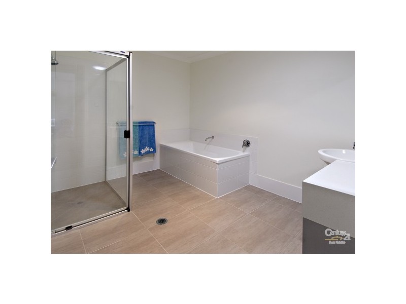 2/16 Bright Court, Nambour QLD 4560