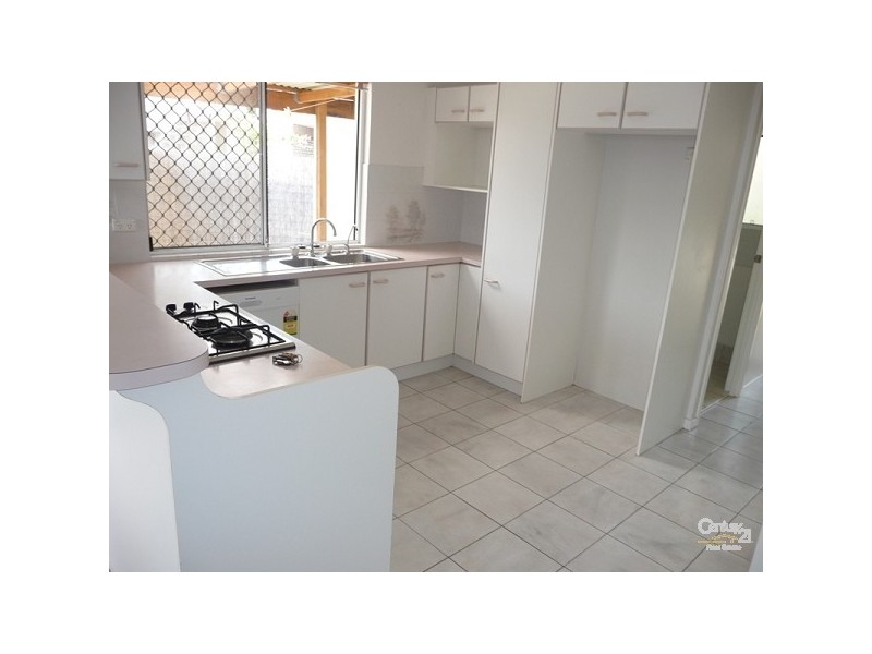 2/57 Neerim Drive, Mooloolaba QLD 4557