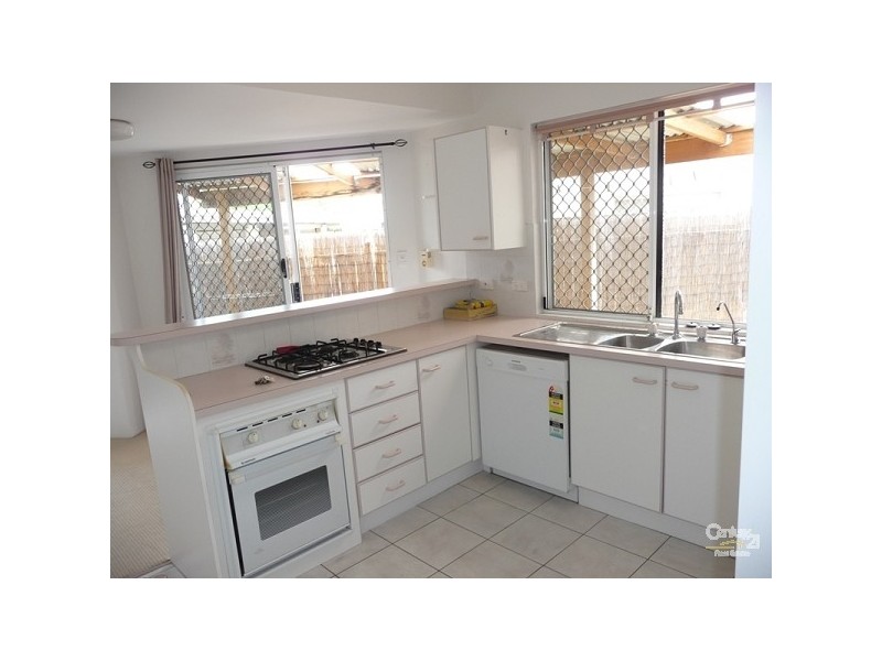 2/57 Neerim Drive, Mooloolaba QLD 4557