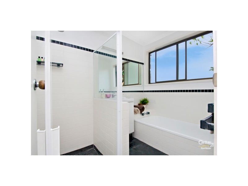 10 Dixon Road, Buderim QLD 4556