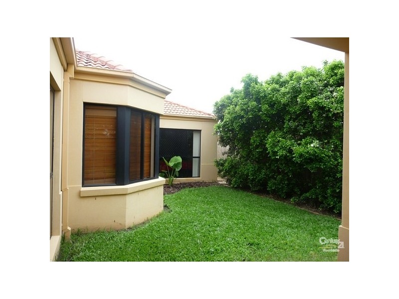 5 Coney Court, Mountain Creek QLD 4557