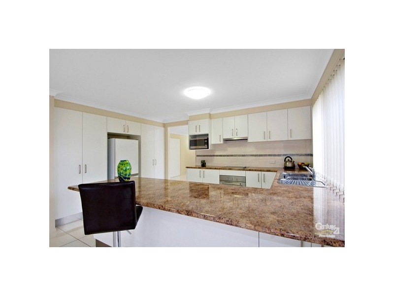 5 Silvereye Street, Sippy Downs QLD 4556