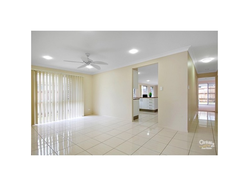 5 Silvereye Street, Sippy Downs QLD 4556