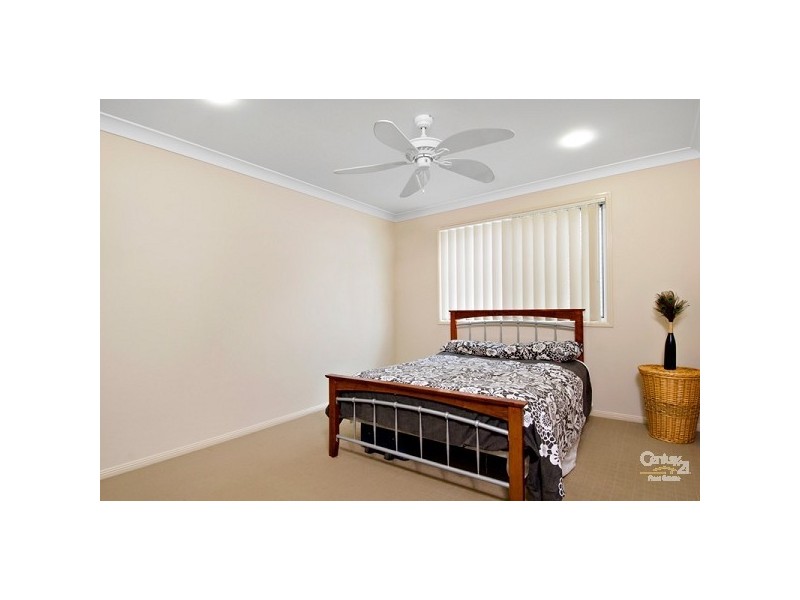 5 Silvereye Street, Sippy Downs QLD 4556