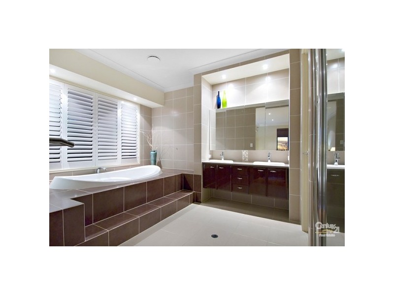 18 Curlew Court, Maleny QLD 4552