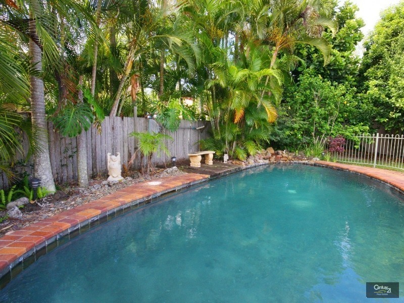 7 Kona Court, Mountain Creek QLD 4557