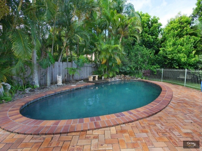 7 Kona Court, Mountain Creek QLD 4557