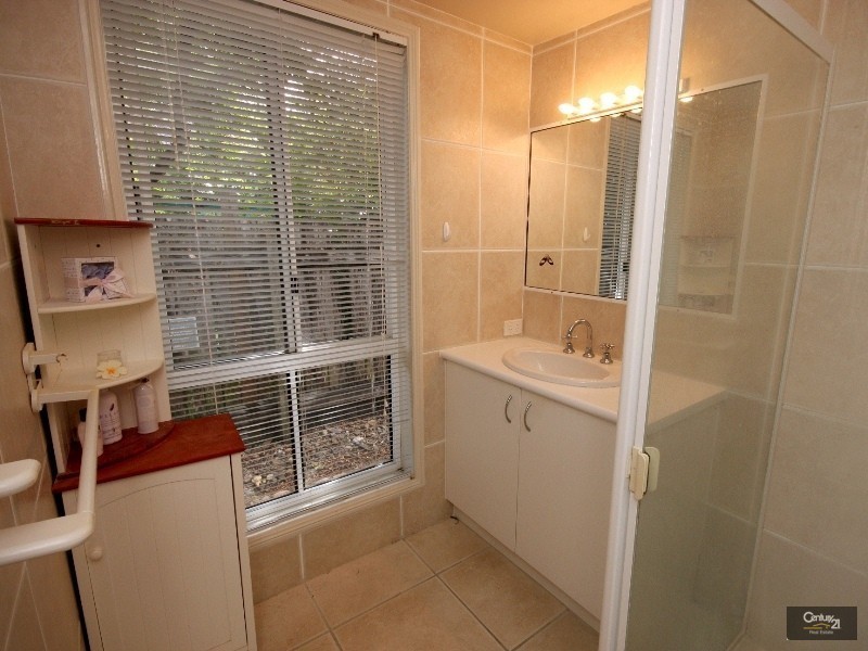 7 Kona Court, Mountain Creek QLD 4557