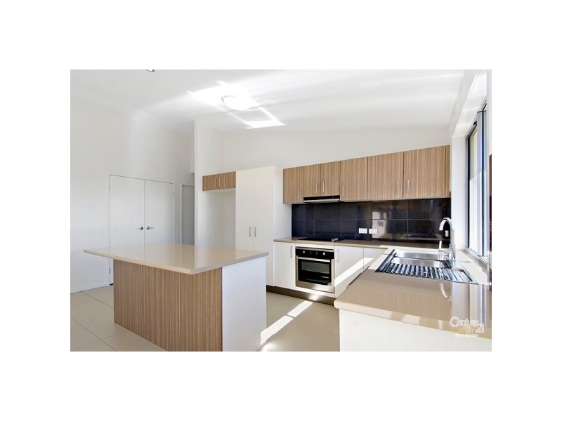 9 Parkview Drive, Little Mountain QLD 4551