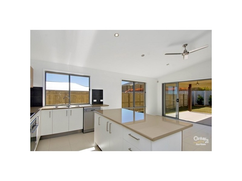 9 Parkview Drive, Little Mountain QLD 4551
