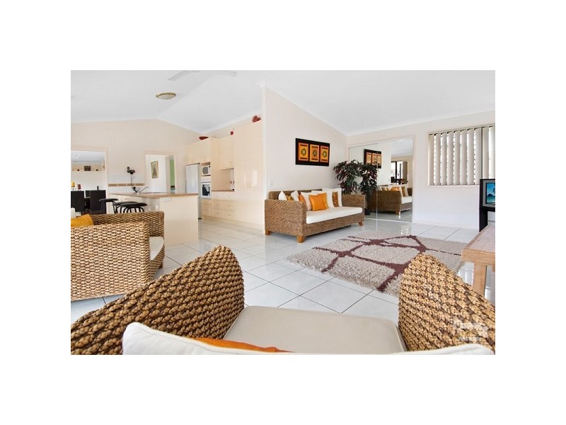 20 Sailfish Drive, Mountain Creek QLD 4557