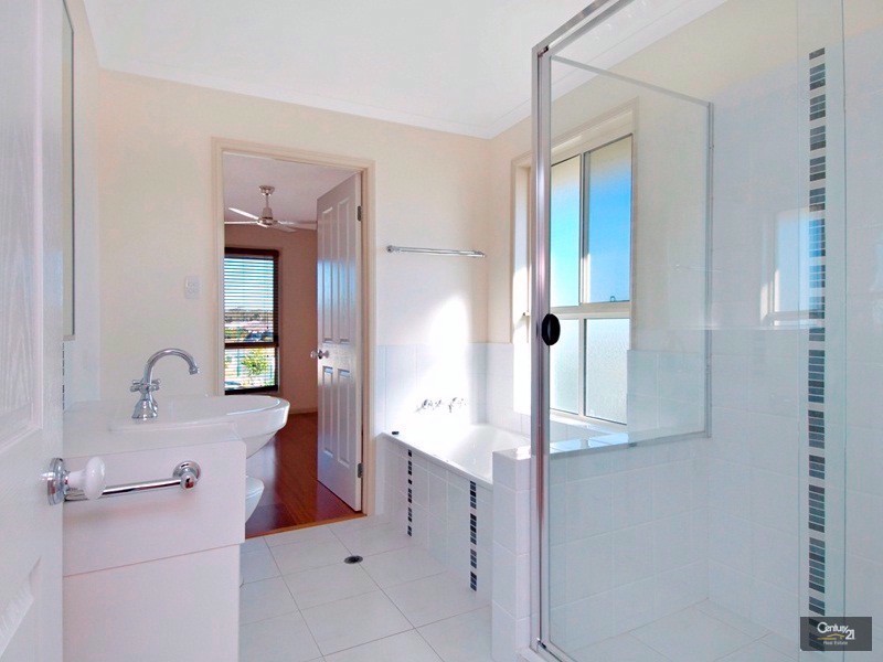 119 Fitzwilliam Drive, Sippy Downs QLD 4556