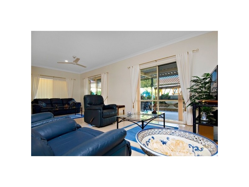 4 Chesterton Crescent, Sippy Downs QLD 4556