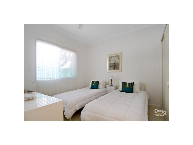 4 Chesterton Crescent, Sippy Downs QLD 4556