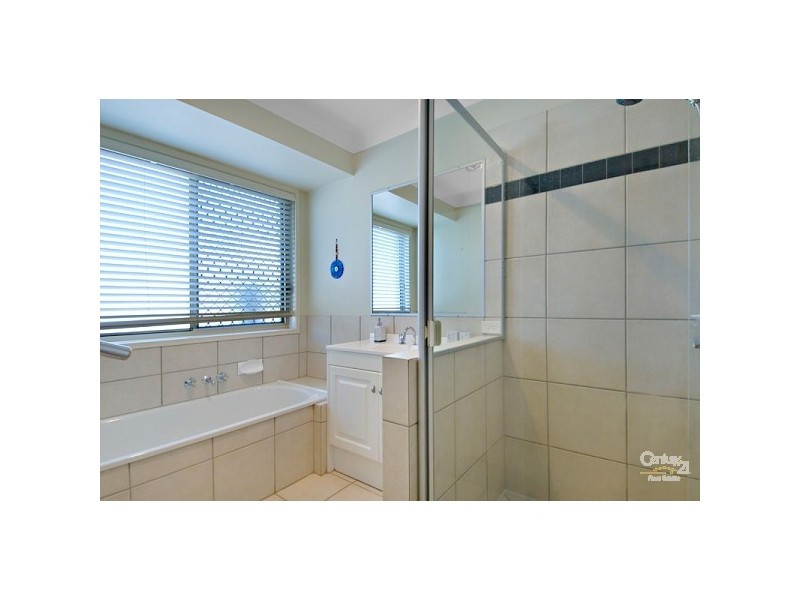 3 Quillback Court, Mountain Creek QLD 4557