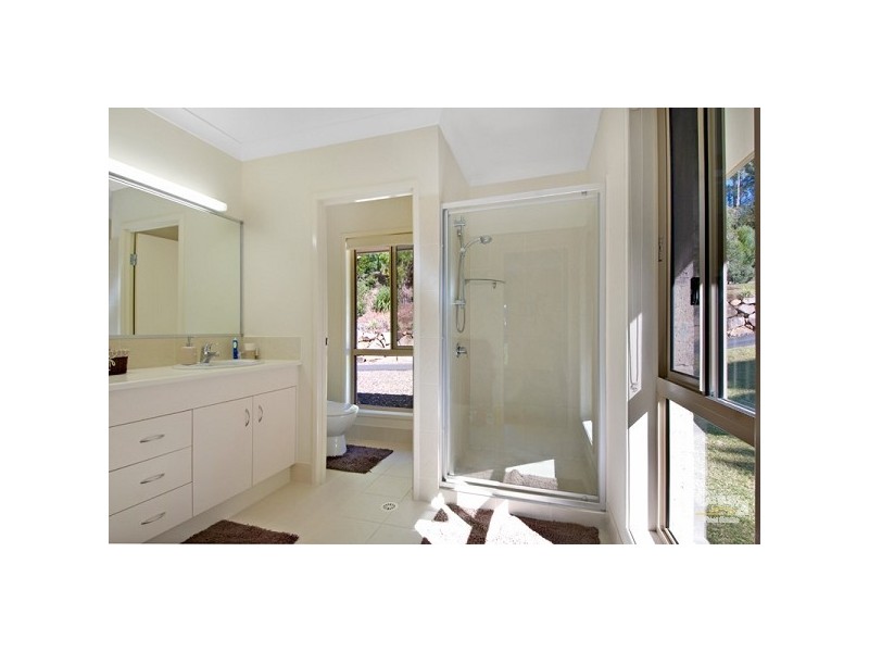 1 Towen View Court, Towen Mountain QLD 4560