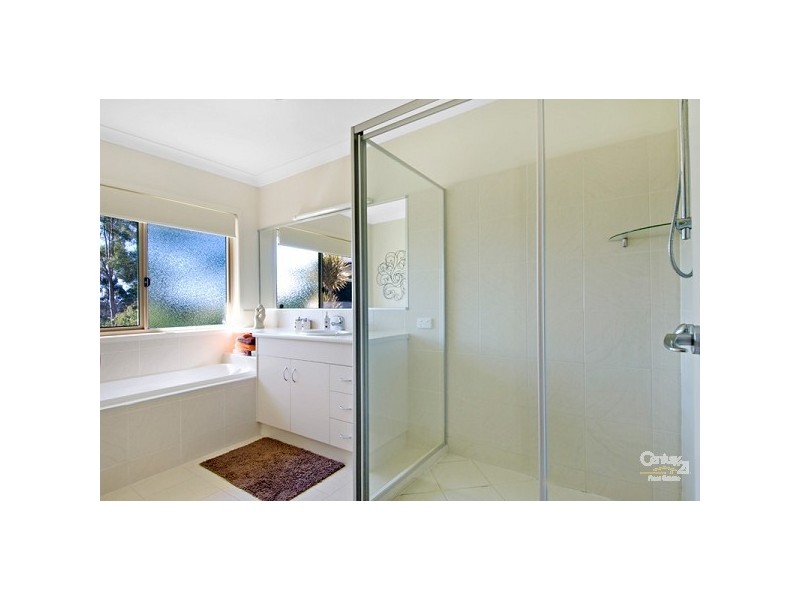 1 Towen View Court, Towen Mountain QLD 4560