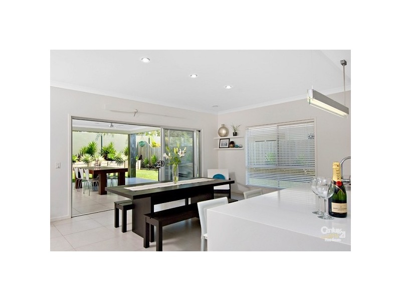 27 Myrtle Place, Mountain Creek QLD 4557