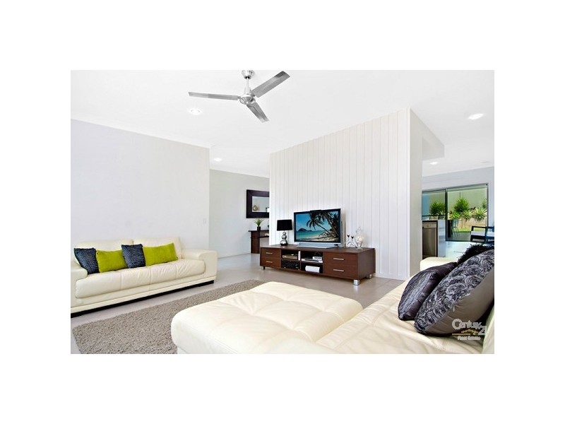 27 Myrtle Place, Mountain Creek QLD 4557