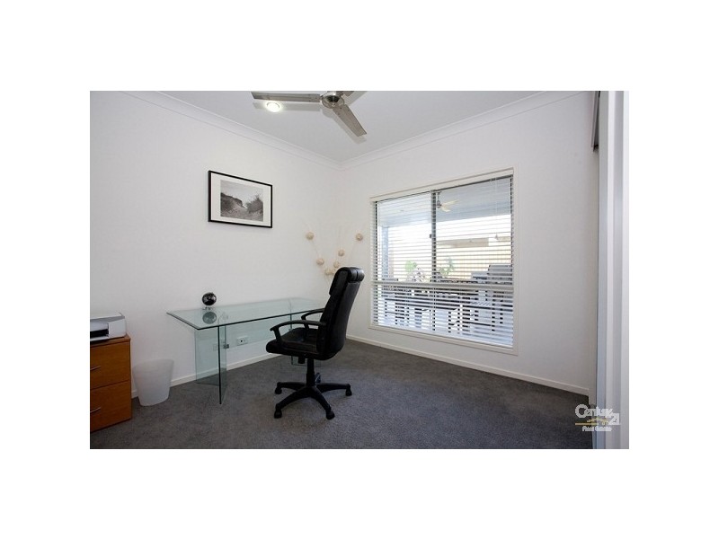 27 Myrtle Place, Mountain Creek QLD 4557