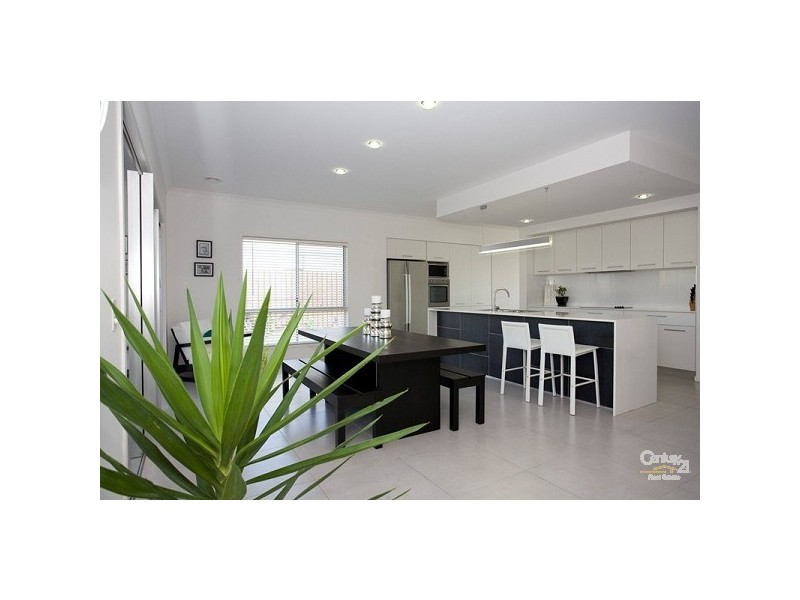 27 Myrtle Place, Mountain Creek QLD 4557