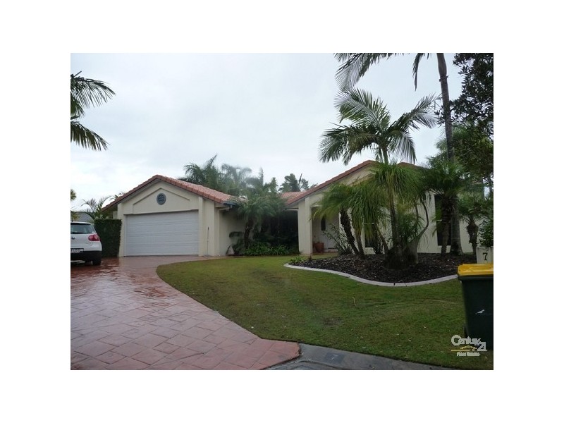 7 Teasel Court, Mountain Creek QLD 4557