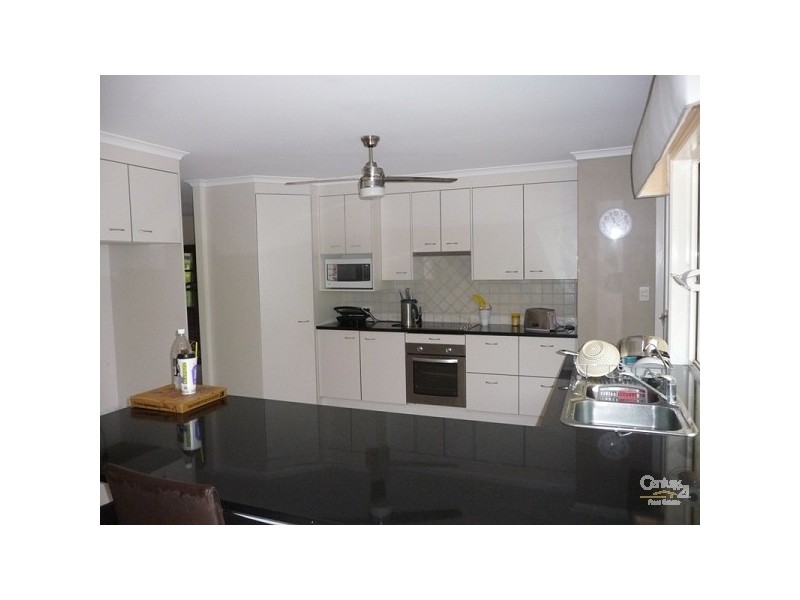 7 Teasel Court, Mountain Creek QLD 4557