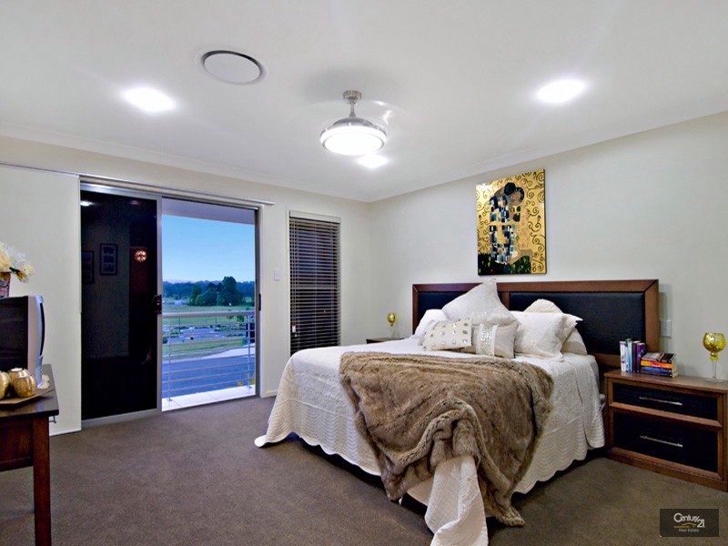 6 Sea Eagle Place, Forest Glen QLD 4556