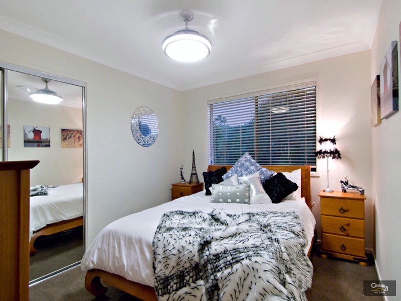 6 Sea Eagle Place, Forest Glen QLD 4556