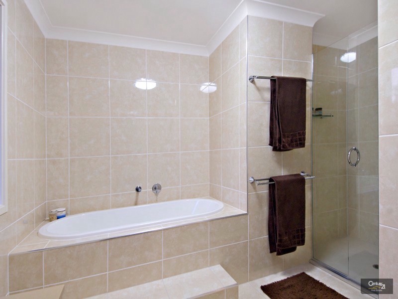 6 Sea Eagle Place, Forest Glen QLD 4556