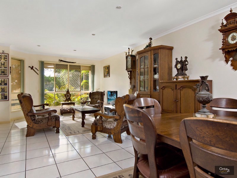 3 Greenway Place, Mountain Creek QLD 4557