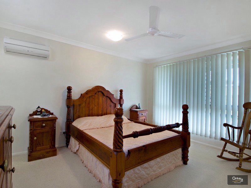 14 Sugar Gum Drive, Mooloolah Valley QLD 4553