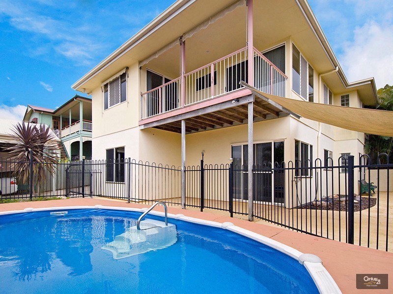 42 Sippy Downs Drive, Sippy Downs QLD 4556