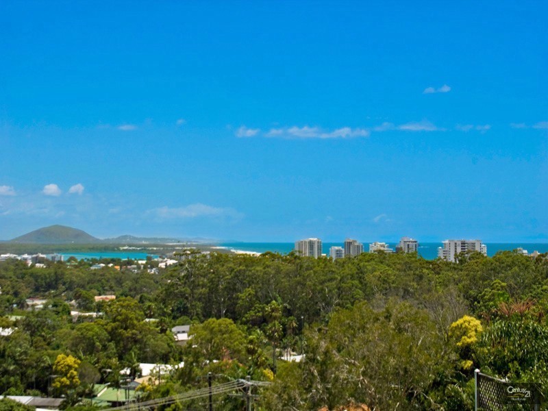 29 Yakola Parade, Alexandra Headland QLD 4572