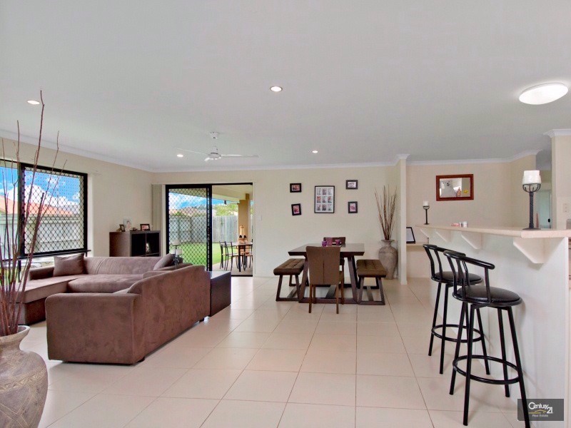 1 Sinatra Street, Sippy Downs QLD 4556