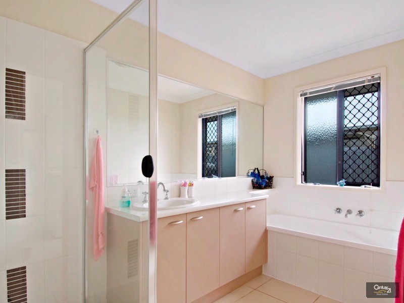 1 Sinatra Street, Sippy Downs QLD 4556