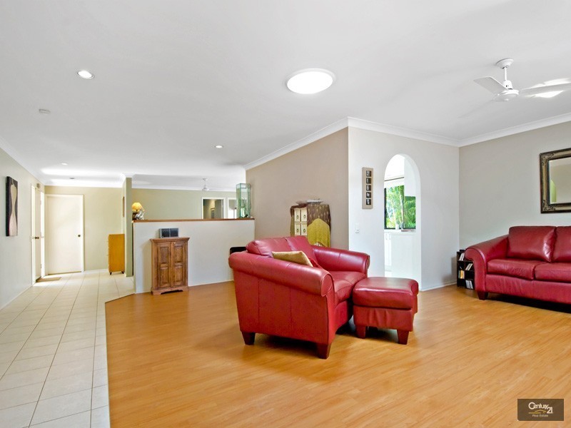 45 Karawatha Drive, Mountain Creek QLD 4557