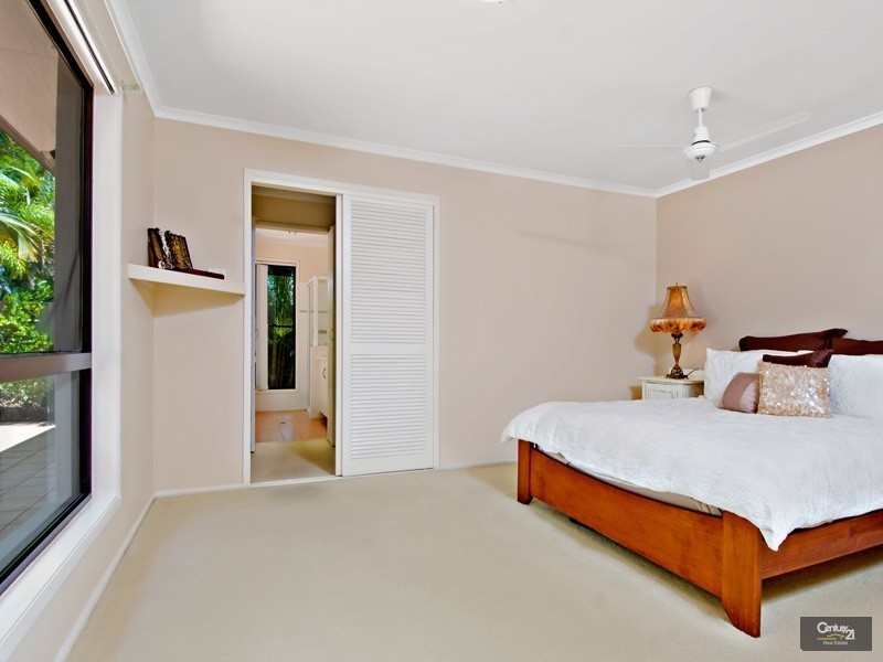 45 Karawatha Drive, Mountain Creek QLD 4557