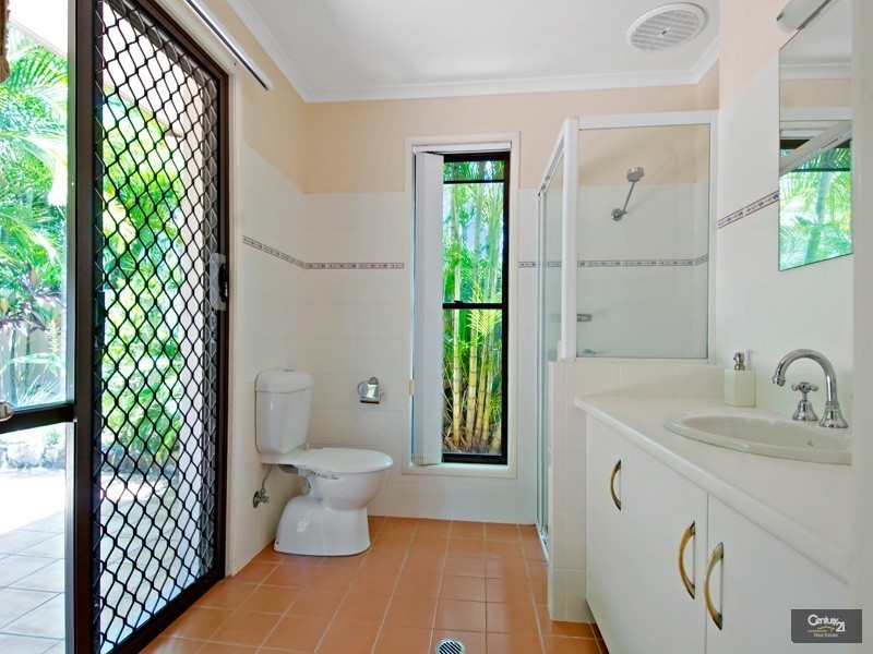 45 Karawatha Drive, Mountain Creek QLD 4557