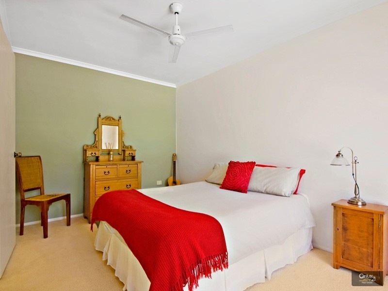 45 Karawatha Drive, Mountain Creek QLD 4557