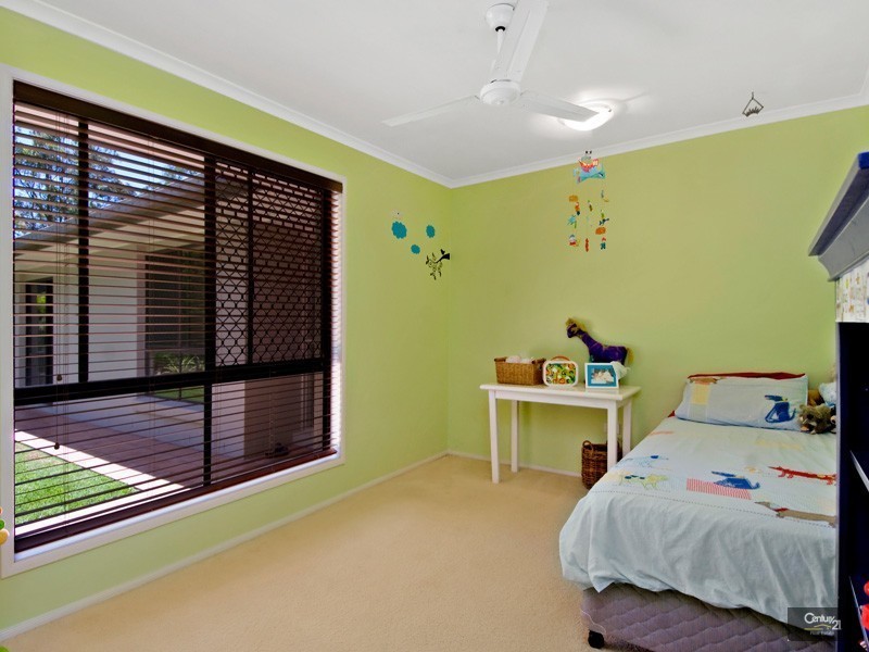 45 Karawatha Drive, Mountain Creek QLD 4557