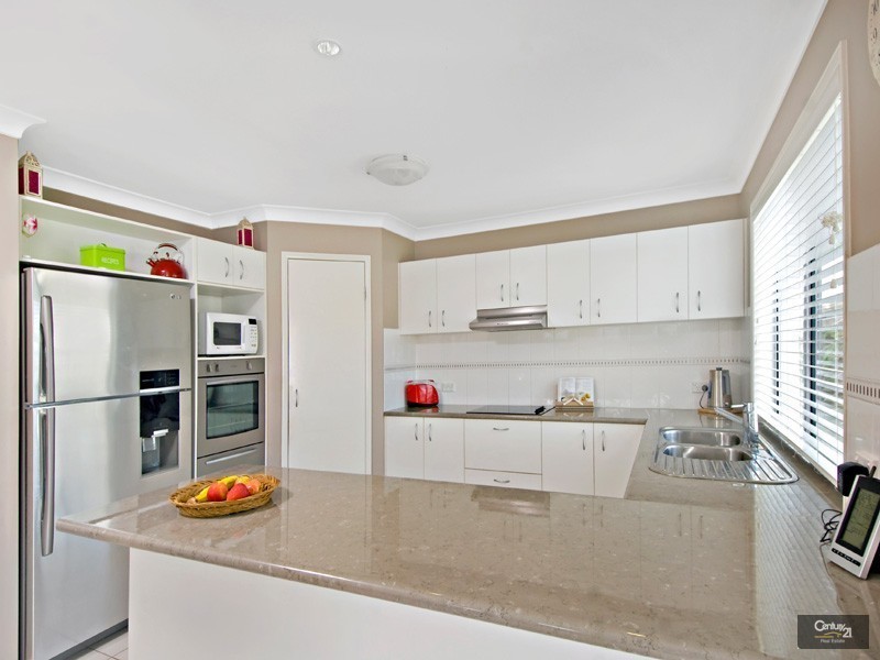 16  Cedarfield Crescent, Sippy Downs QLD 4556