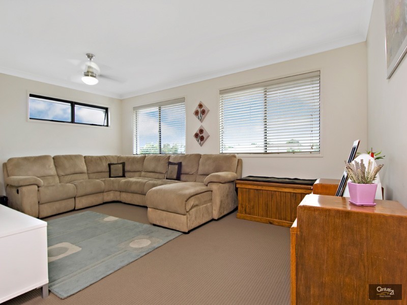16  Cedarfield Crescent, Sippy Downs QLD 4556