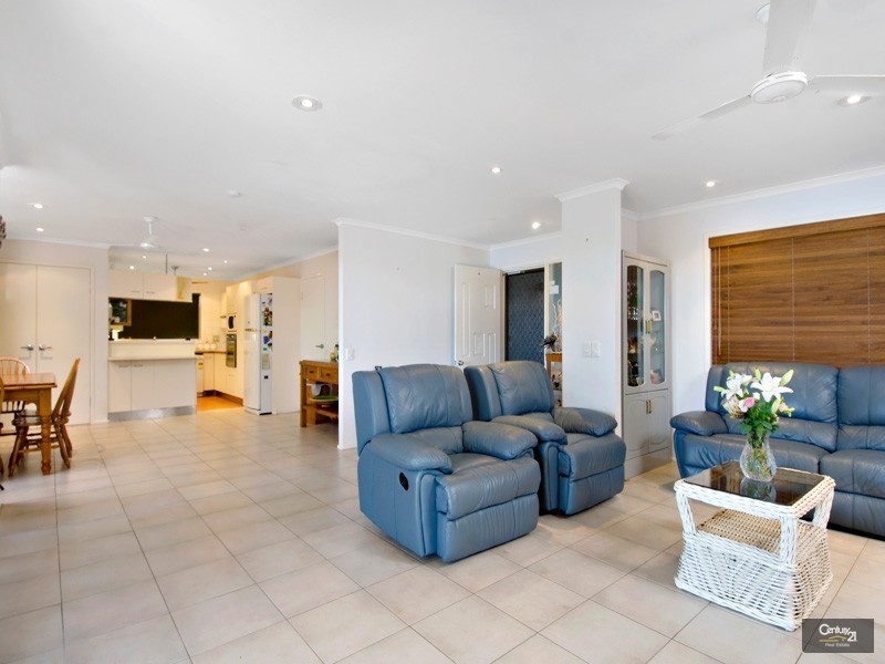21 Cootamundra Drive, Mountain Creek QLD 4557