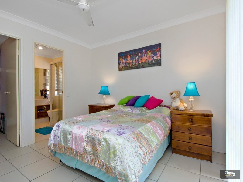 3 Sorbonne Close, Sippy Downs QLD 4556