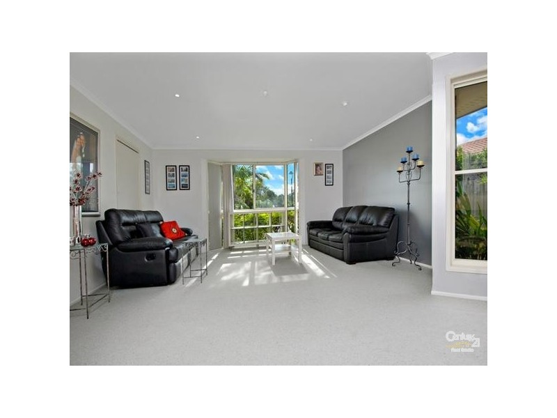 9 Teasel Court, Mountain Creek QLD 4557