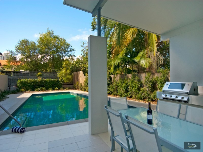 2/39 Kingsford Smith, Maroochydore QLD 4558