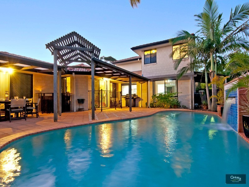 8 Coho Court, Mountain Creek QLD 4557