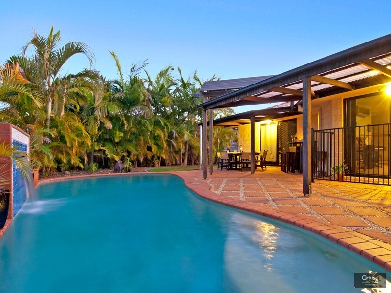 8 Coho Court, Mountain Creek QLD 4557
